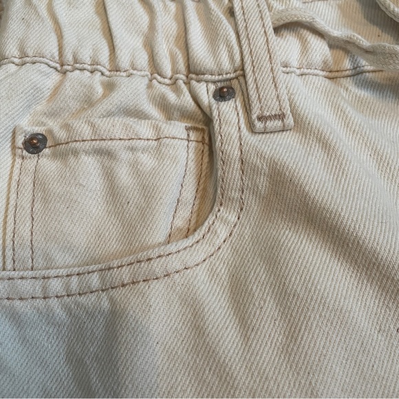 Off white/cream BDG Pull-On Baggy Denim Short - Picture 6 of 6